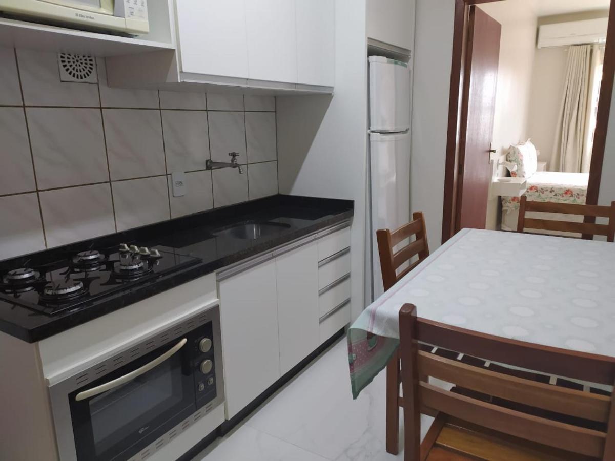 Residencial Fagundes Apartment ฟลอเรียนอโปลิส ภายนอก รูปภาพ