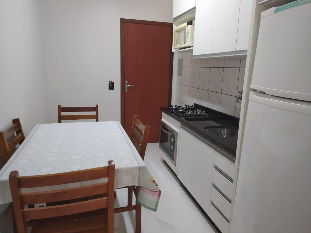 Residencial Fagundes Apartment ฟลอเรียนอโปลิส ภายนอก รูปภาพ